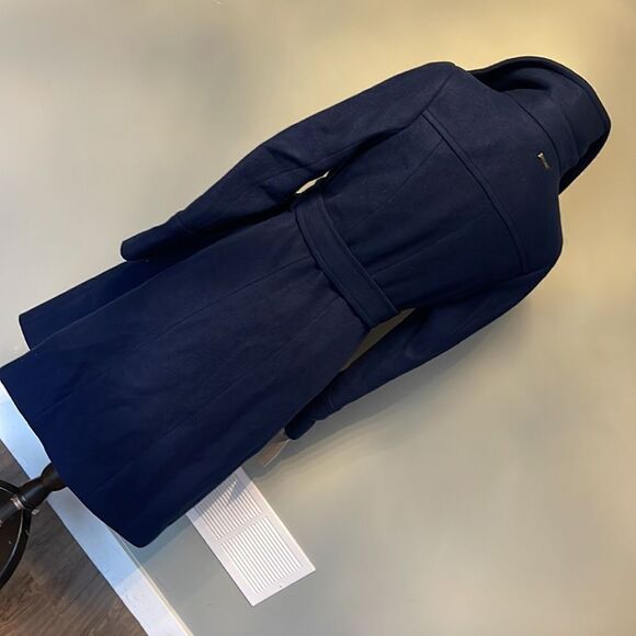 NOVELT 40” knit belted cobalt blue coat NEW - Picture 2 of 2